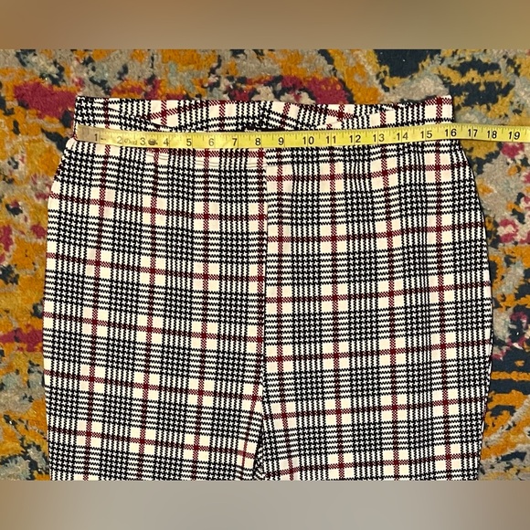 Charlotte Russe Houndstooth Plaid Leggings - Picture 2 of 4